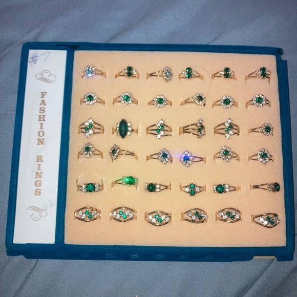 Jewelry - Vintage Adjustable Green Birthstone and Gold Tone Fashion Ring (pick1)